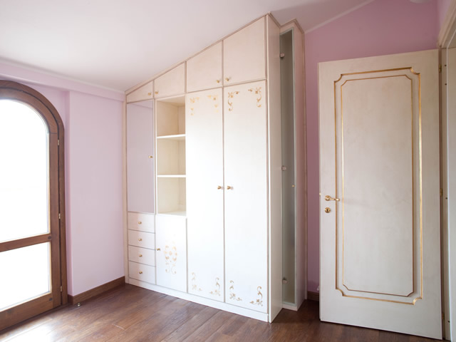 Artigiana infissi s.r.l. porte interne laccate e decorate ::. Porte interne decorate